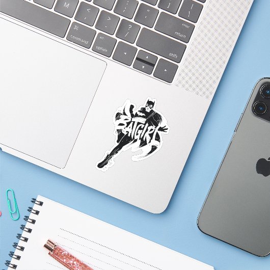 Batgirl Ink Brush Naam Sticker (Laptop met iPhone)