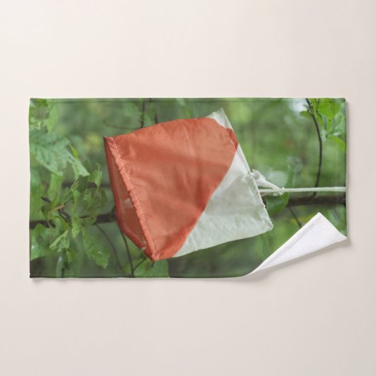 Bath Towel - Orienteering flag Bad Handdoek (Handdoek)
