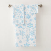 Bath Towels Blue Snowflakes Falling On White Bad Handdoek (Insitu)