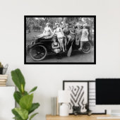 Bathing Beauties op een auto van 1919 Poster (Thuiskantoor)