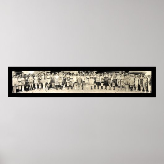 Bathing Girl Parade Photo 1920 Poster (Voorkant)