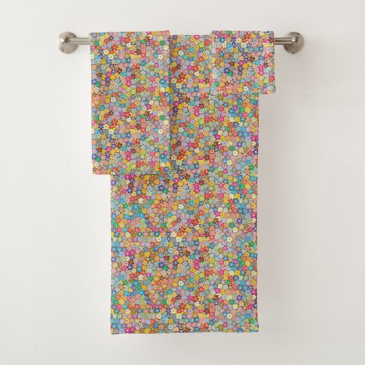 Bathroom  Little Flowers Colorful Floral Bad Handdoek (Insitu)
