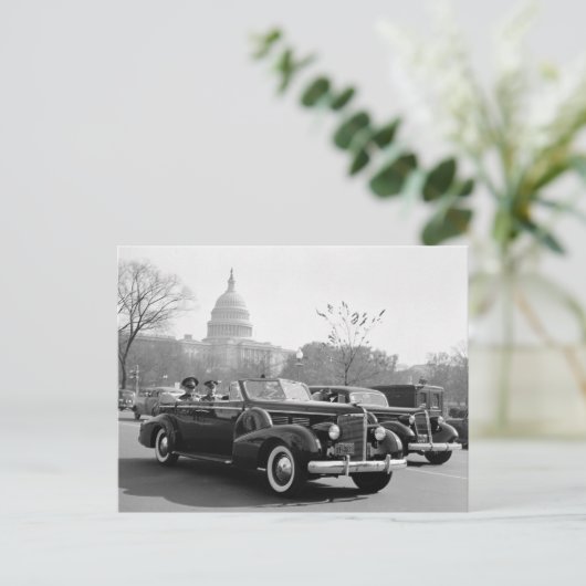 Batista kruisend met het capitol: 1938 briefkaart (Staand voorkant)