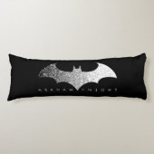 Batman Arkham Knight Pixel Logo Lichaamskussen (Voorkant)