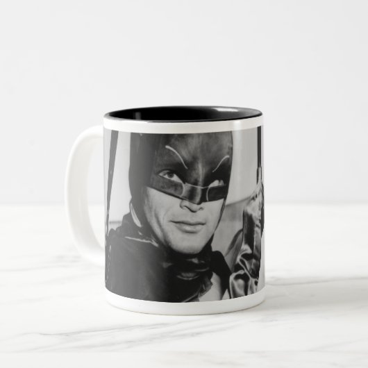 Batman en Robin In Batmobile Tweekleurige Koffiemok (Voorkant links)