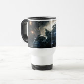 Batman met Batmobile in de regen Reisbeker (Voorkant links)