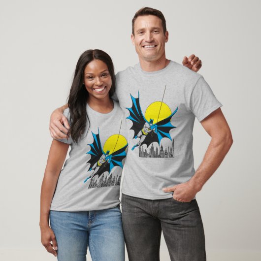 Batman Swings T-shirt (Unisex)