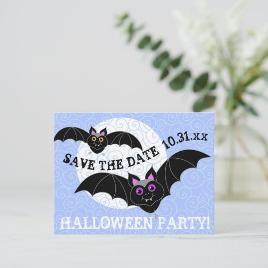 Bats Moon Halloween Party Save the Date Uitnodiging Briefkaart (Staand voorkant)