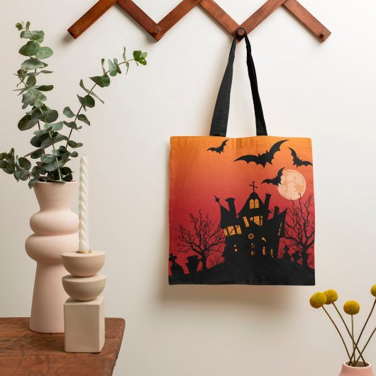 Bats over Haunted House Canvas tas