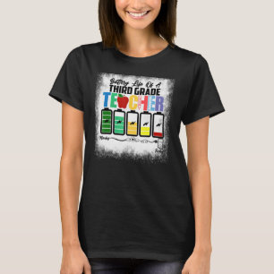 Batterijduur van een derde docent van de derde kla t-shirt