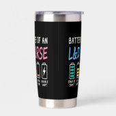 Battery life of an L&D nurse humor chart Geïsoleerde Drinkbeker (Links)