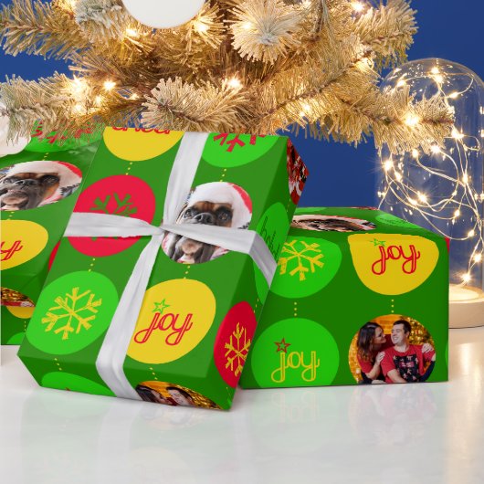Bauble red green yellow patroon kerstfoto cadeaupapier (Feestdagen)