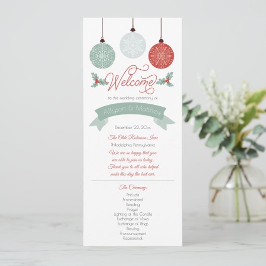 Baubles en Holly Kerstfeestdag bruiloft Programmakaart (Staand voorkant)