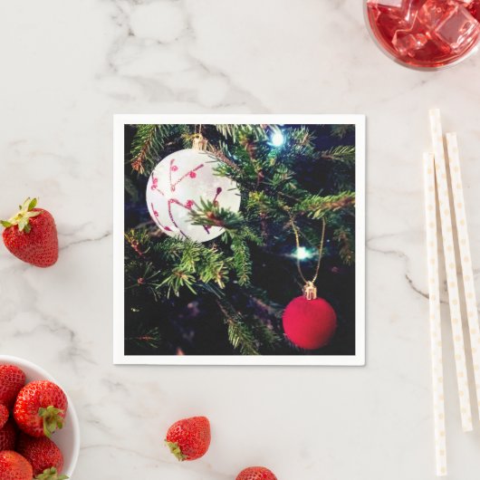 Baubles Servet (Insitu)