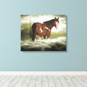 Bay and White Splash Overo Verf Paard Canvas Afdruk (Insitu (Houten vloer))