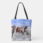 Bay and White Tobiano Paint Horse in de sneeuw Tote Bag (Achterkant)