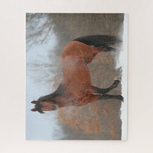 Bay Andalucian Stallion staat op sneeuw Legpuzzel (Verticaal)