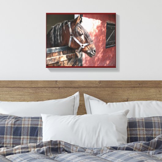 Bay Horse in een onbuigzame zonsondergang Canvas Afdruk (Insitu (Slaapkamer))
