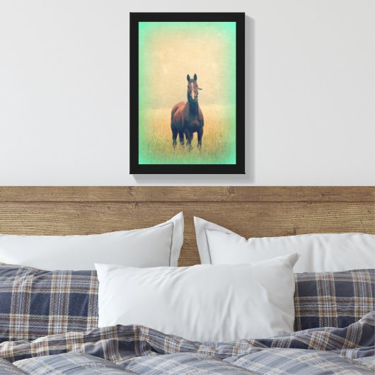 Bay Horse in een veld Canvas Afdruk (Insitu (Slaapkamer))