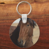 Bay Horse in Wind Sleutelhanger (Voorkant)