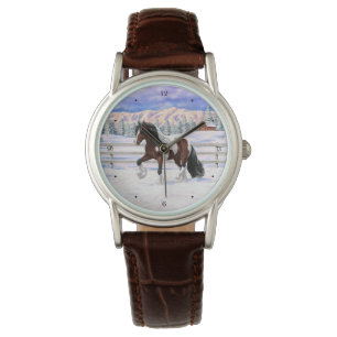 Bay Pinto Gypsy Vanner Draft Horse in sneeuw Horloge