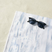 Bay Pinto Gypsy Vanner Draft Horse in sneeuw Strandlaken (In situ)