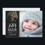 Bayas Rojas | Feliz Navidad Feestdagenkaart<br><div class="desc">Moderno van Diseño bedriegt una ilustración dibujados een manoy tipografía</div>