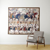 BAYEUX TAPESTRY 1066 NORMAN KNIGHTS AND ARCHERS WANDKLEED (In Situ (horizontaal))