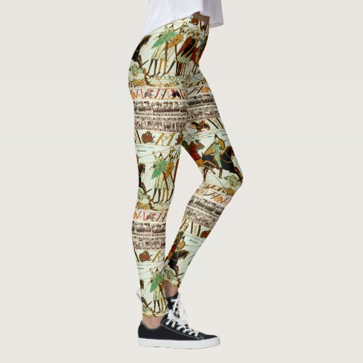 BAYEUX TAPESTRY, BATTLE OF HASTINGS, NORMAN KNIGHT LEGGINGS (Rechts)