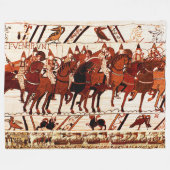 BAYEUX TAPESTRY NORMAN ARMY, KNIGHTS HORSEBACK FLEECE DEKEN (Voorkant (Horizontaal))