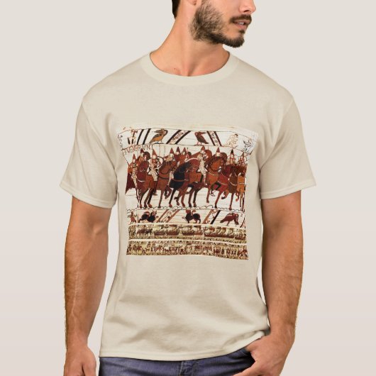 BAYEUX TAPESTRY NORMAN ARMY, KNIGHTS HORSEBACK T-SHIRT (Voorkant)