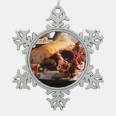 BBQ Beef Brisket Sandwich Tin Sneeuwvlok Ornament (Voorkant)