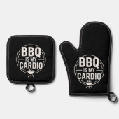 BBQ Is My Cardio Grill Dad Humor Ovenwant & Pannenlap Set (Voorkant)
