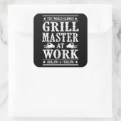 BBQ-overs | Wereldberoemde grilmeester op het werk Vierkante Sticker (Tas)