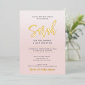 BBT MITZVAH modern calligrafie: wazig roze goud Folie Uitnodiging (Staand Voorkant)