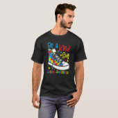 Be A Kind Sole Autism Awareness Puzzle Shoes Be Ki T-shirt (Voorkant volledig)