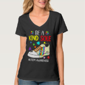 Be A Kind Sole Autism Awareness Puzzle Shoes Be Ki T-shirt (Voorkant)