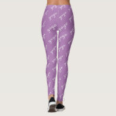 Be-editbaar Paars & Wit Yoga Calligrafie Leggings (Achterkant)