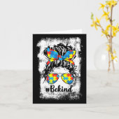 Be Kind Autisme Awareness Maand Schattig Messy Bun Kaart (Gele Bloem)