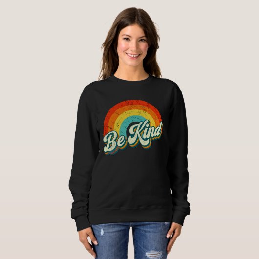 Be Kind Rainbow Crewneck Sweatshirt (Voorkant volledig)