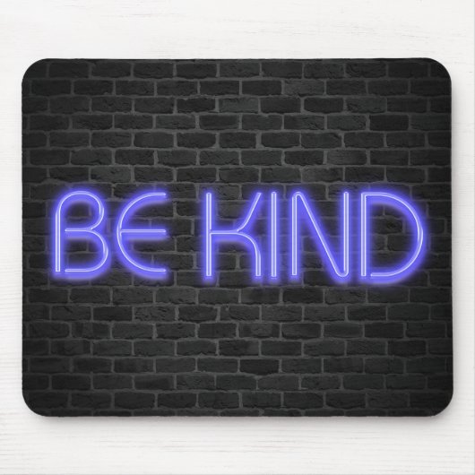 BE-tekst in neonverlichting op baksteen Muismat (Voorkant)