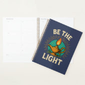 Be the Light - Inspirerend T-Shirt Design Planner (Display)