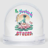 Be Yourself Inspire The Others Sneeuwbol (Achterkant)