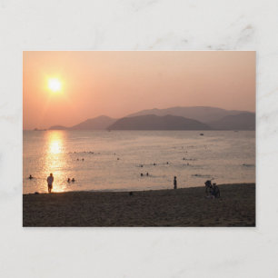 Beach and Zee at Sunrise, Nha Trang, Vietnam Briefkaart