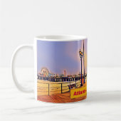 Beach Boardwalk Pop Art Koffiemok (Links)