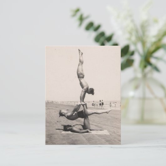 Beach Boy Balance Briefkaart (Staand voorkant)