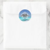 Beach Bum met Thatched Beach Umbrella Ronde Sticker (Tas)
