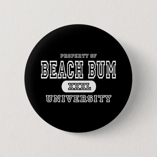 Beach Bum University Dark Ronde Button 5,7 Cm (Voorkant)