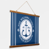 Beach Bungalow | Nautical Navy Anchor Custom Name Hangend Wandkleed (Gebogen)