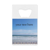 Beach Chairs wachten op je Creditkaart Flessenopener (Voorkant)